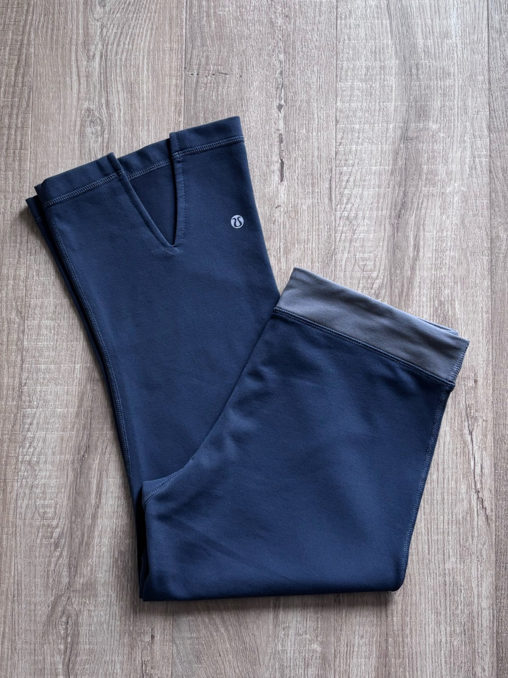 Lululemon Low Rise Split Hem Flare Capri Pant in Grey 20”